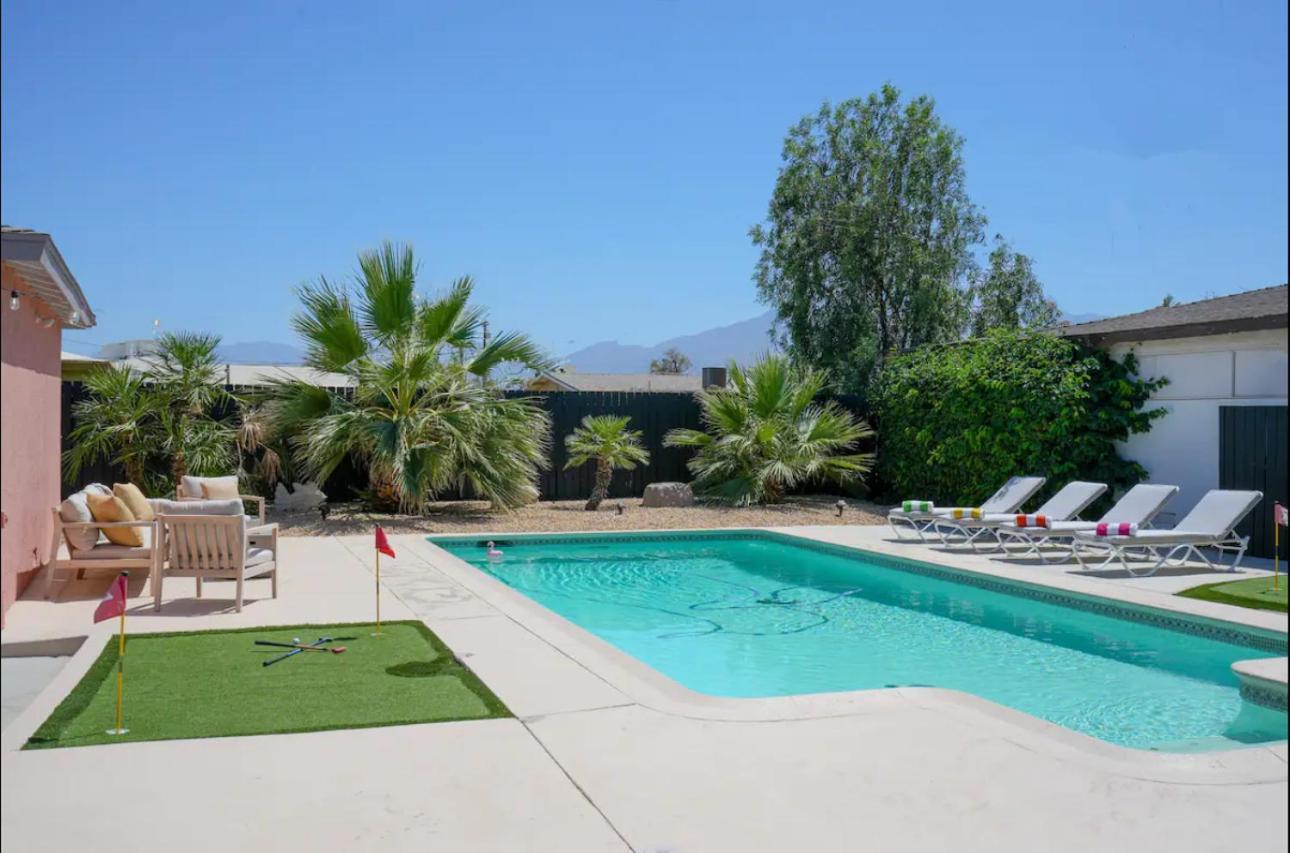 The Pink Cactus - Desert Retreat - Luxe Pool, Golf & Game Room 印地欧 外观 照片