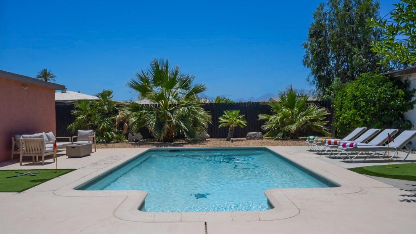 The Pink Cactus - Desert Retreat - Luxe Pool, Golf & Game Room 印地欧 外观 照片