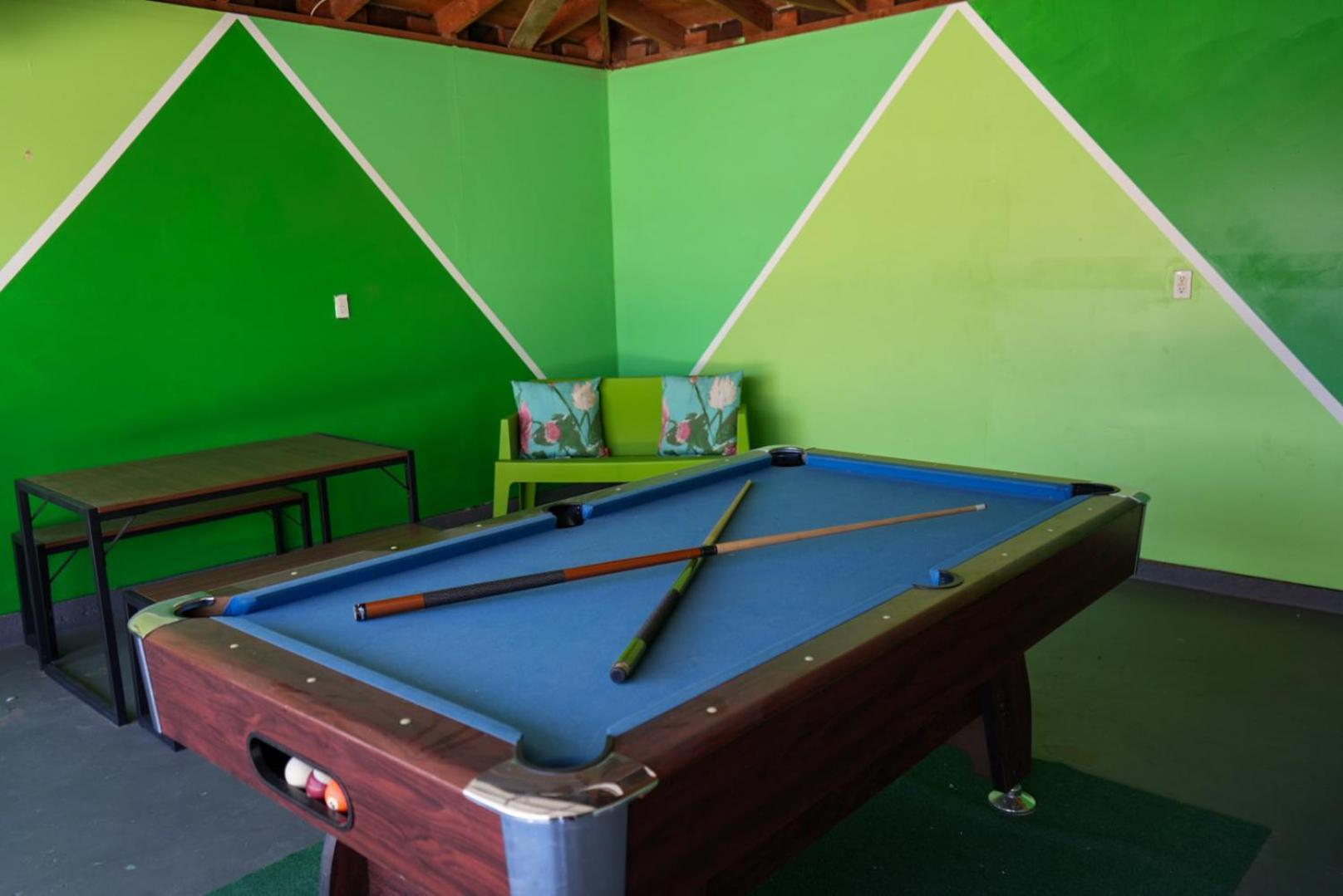 The Pink Cactus - Desert Retreat - Luxe Pool, Golf & Game Room 印地欧 外观 照片